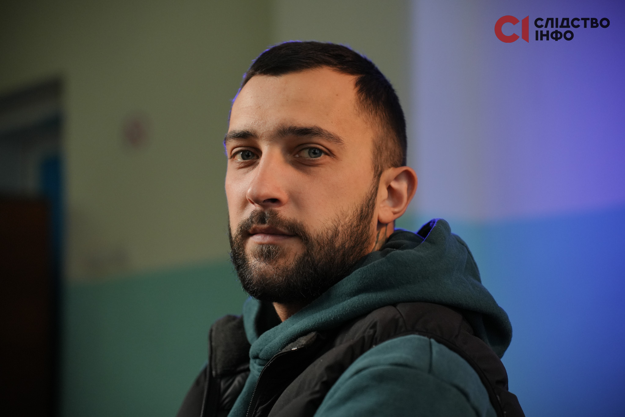 «Шкіру живцем виривали, у мене на всю спину шрам», — звільнений з полону прикордонник про тортури у російських тюрмах