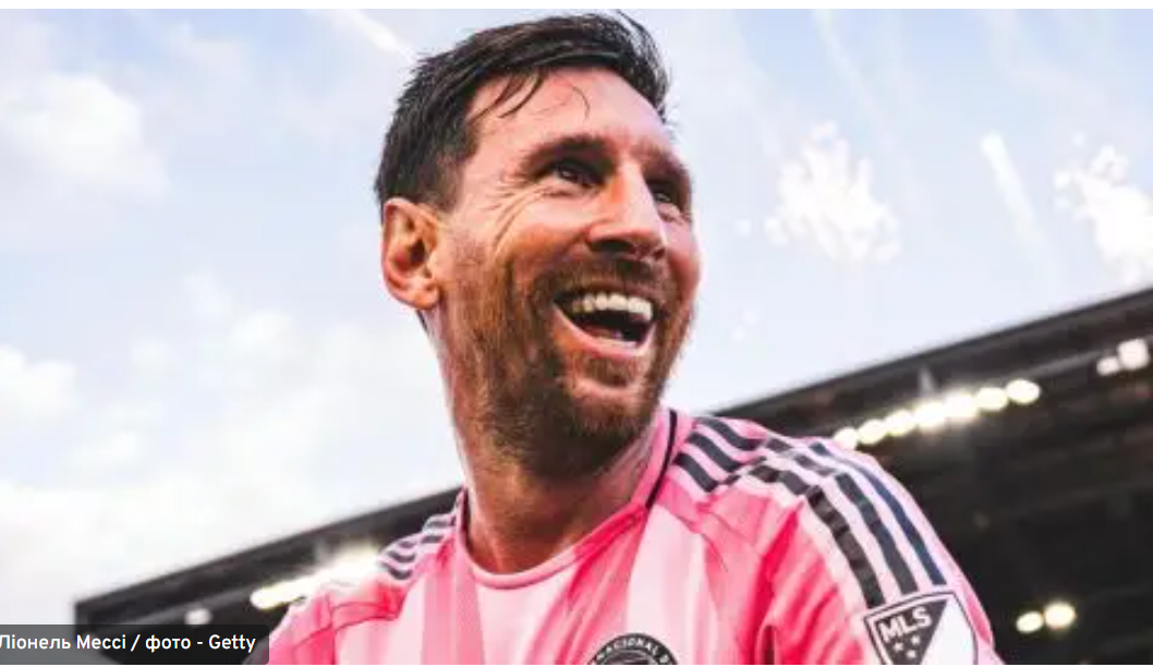 В Індії презентували 20-метрову статую Мессі