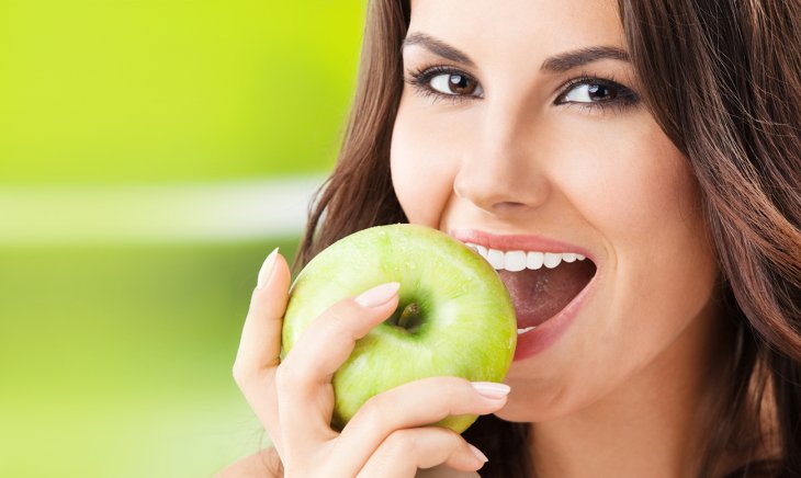 Вчені назвали найкращі продукти для здоров'я порожнини рота та зубів