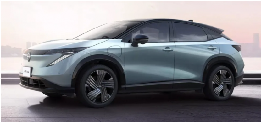 Nissan розсекретив недорогий кросовер на базі Leaf (ФОТО)