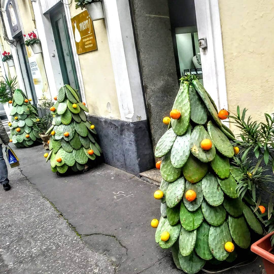 Трохи класних та незвичайних новорічних ялинок