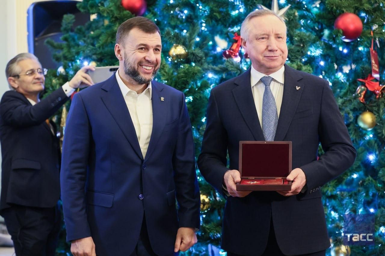 \"Рештки тіл залили бетоном\": у Маріуполі росіяни цинічно відкрили новий драмтеатр 