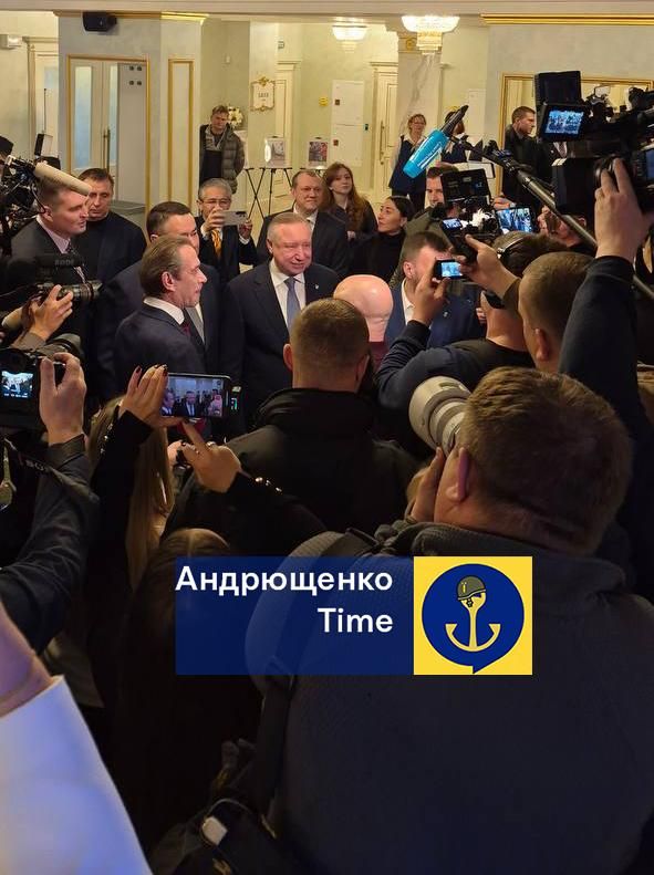 \"Рештки тіл залили бетоном\": у Маріуполі росіяни цинічно відкрили новий драмтеатр 