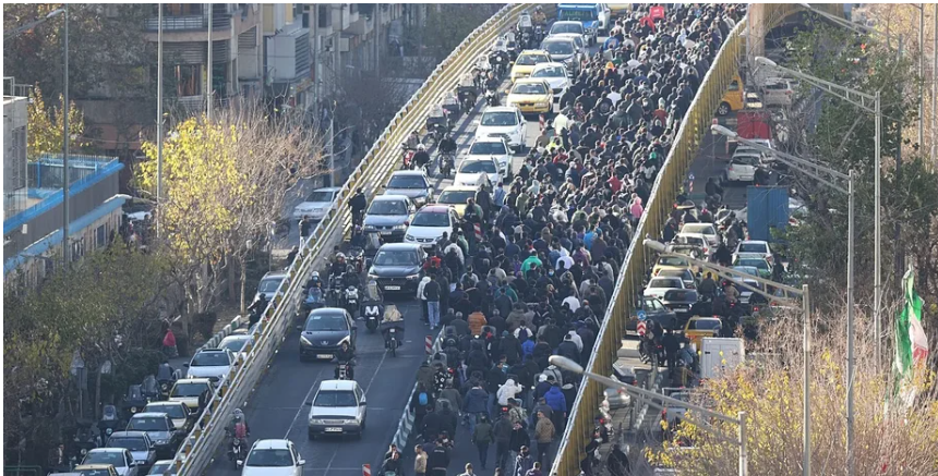 Іран охопили масштабні протести: є загиблі та поранені (відео)