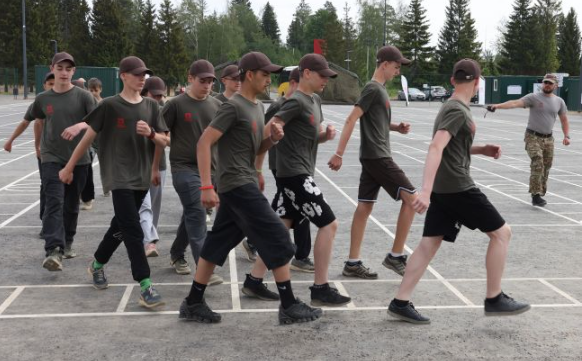 Окупанти готують кадетські класи Слідчого комітету РФ в школах Херсонщини