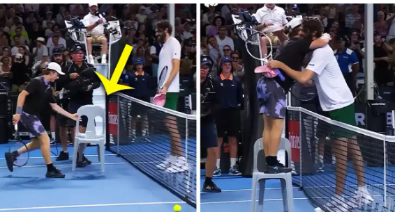 Мем дня: австралійський тенісист виніс на корт стілець, щоб обійняти двометрового суперника