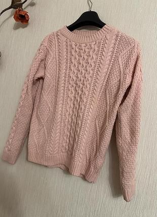 Зіпсують навіть продуманий образ: які кольори не варто носити у 2026 