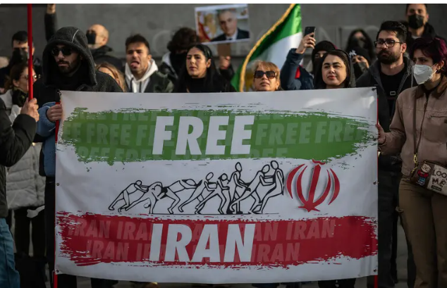 "Сигнал, що для Росії ситуація ускладнюється": Зеленський про протести в Ірані