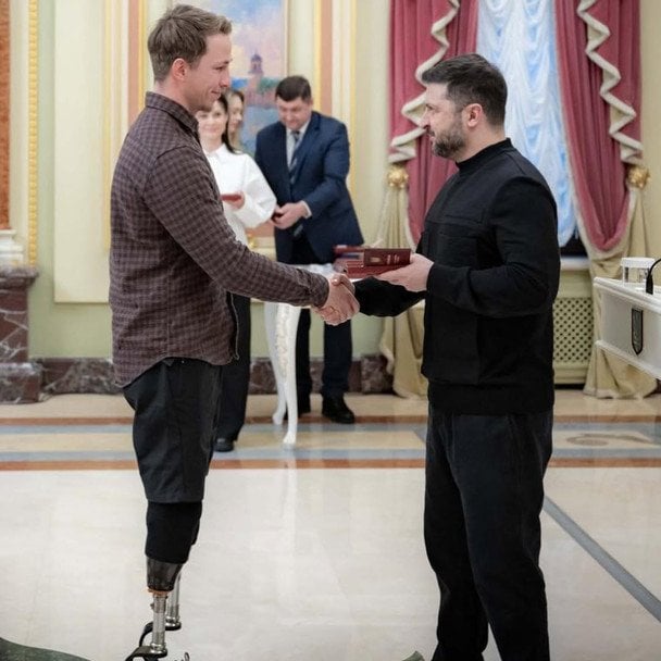 Олександр Терен отримав орден "За заслуги" / &copy; instagram.com/tsvit_terenu