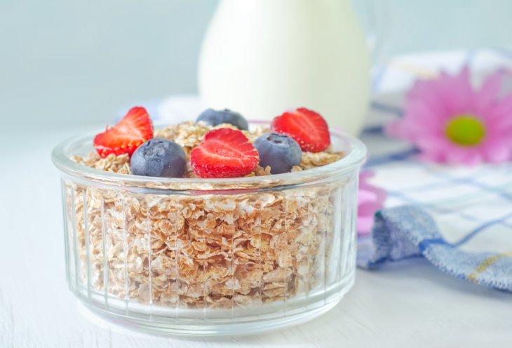 Вранці чи ввечері: коли найкраще їсти кашу