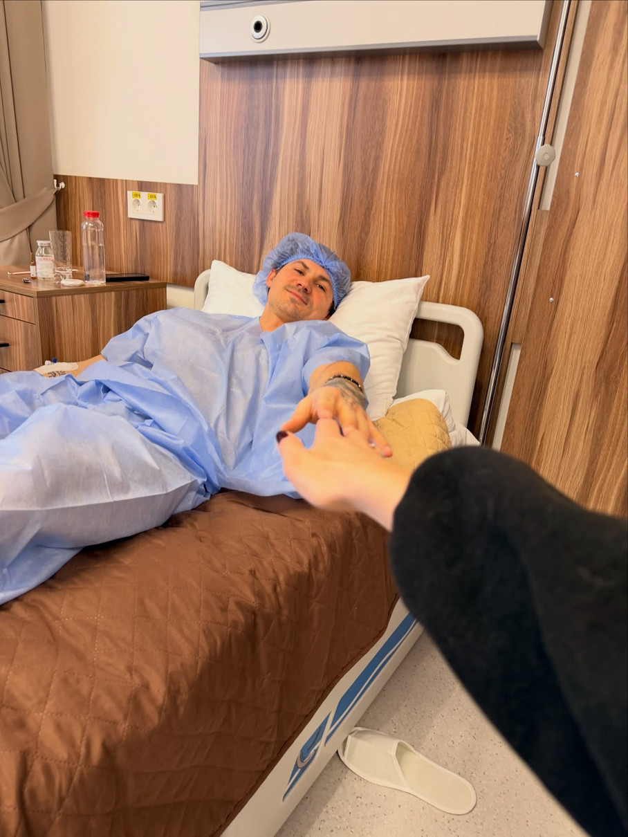 Євген Кот заінтригував операцією на вухах та відповів на критику у мережі