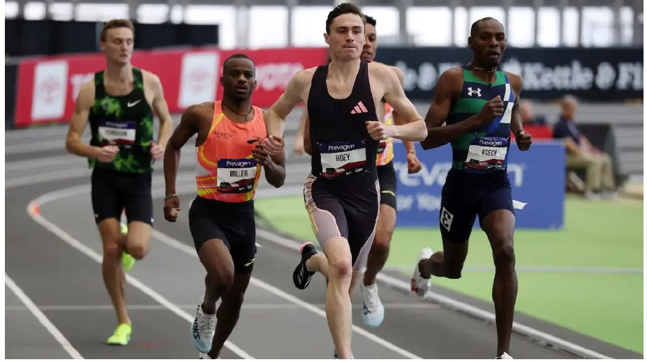 Чемпіон з бігу у приміщенні встановив новий світовий рекорд – побив досягнення, яке трималось майже 30 років (ВІДЕО)