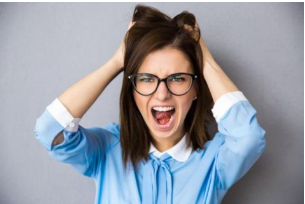 Що зробити, аби легше почуватися при ПМС