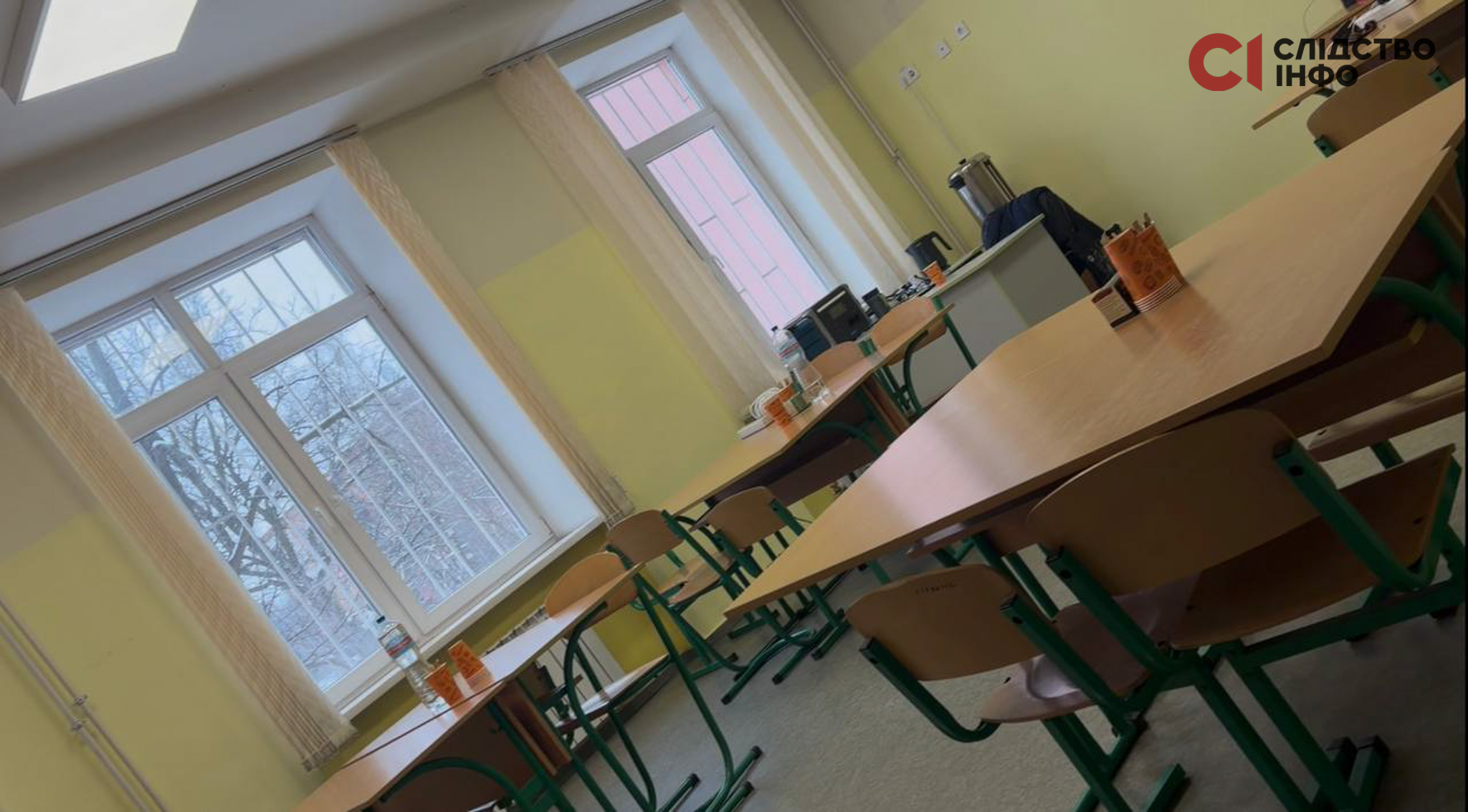 «Генератор є, але він – для пункту незламності»: київські школи повертаються до навчання без світла й тепла