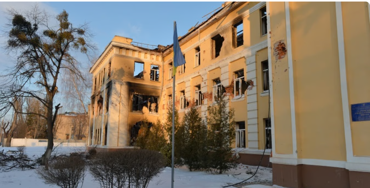 Освіта під прицілом — Росія знищила 65% шкіл Харкова