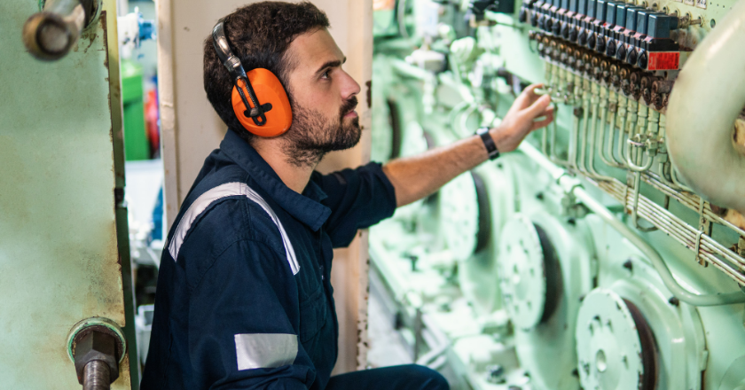 Должности на корабле: экипаж судна, состав и обязанности моряков