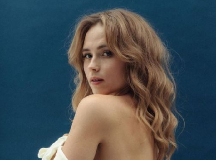 Анна Кошмал: Треба дозволити собі всі емоції, які вирують у цю холодну зиму