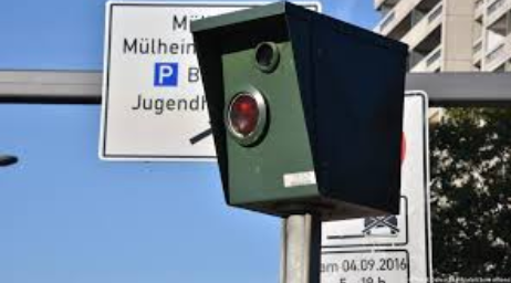 У Німеччині встановили фоторадар із лімітом 0 км/год: під фіксацію потрапили навіть пішоходи