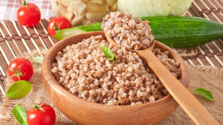 Дієтолог розповіла, з чим краще їсти гречку