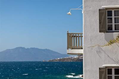 Остров Миконос — жемчужина Греции. Фото