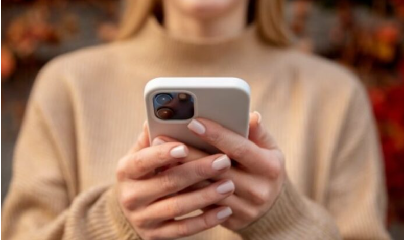 Смартфон під загрозою: що видаляти, щоб уникнути шахрайства