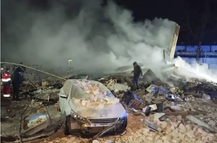 Вибух на автопідприємстві у Львівській області: встановлено особи загиблого та постраждалих, відкрито провадження