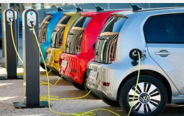 Канада змінює політику щодо електромобілів