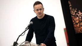 Бомба цокає: відсутність 90-мільярдного кредиту може спровокувати ефект доміно в економіці Україні,- написала західна преса