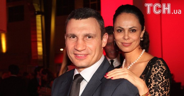 Ексдружина Кличка на&nbsp;рідкісному фото показала, який зараз вигляд має їхня 23-річна донька