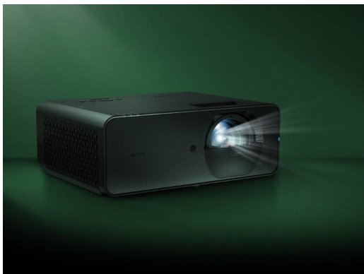 BenQ анонсувала нові короткофокусні проектори для симуляторів та комерційного використання
