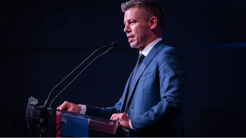 Лідер опозиції Угорщини вимагає в Зеленського пояснити його «погрози» Орбану: Передайте ЗСУ і мою адресу