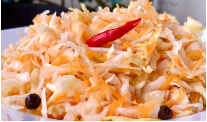 Вчені з’ясували, які продукти допомагають покращити сон та знизити рівень стресу