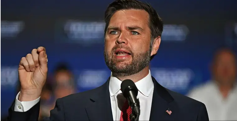 "Був скептичним": в Politico розкрили, хто дійсно намагався відмовити Трампа від ударів по Ірану 