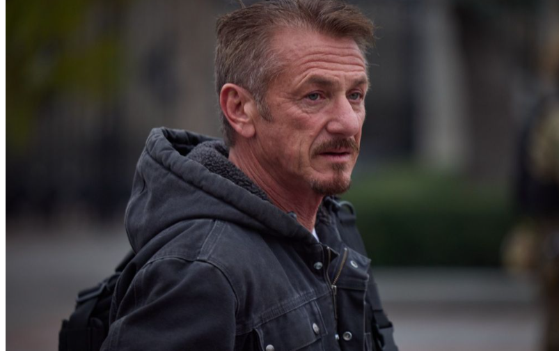 Укрзалізниця подарувала  Шону Пену сталевий «Оскар