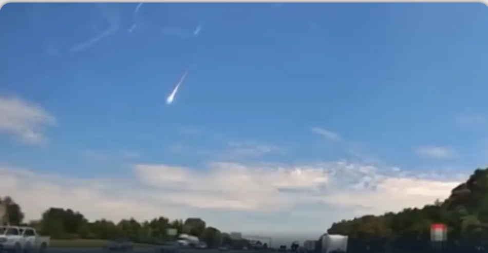 У небі США вибухнув метеорит приблизно на сім тонн: