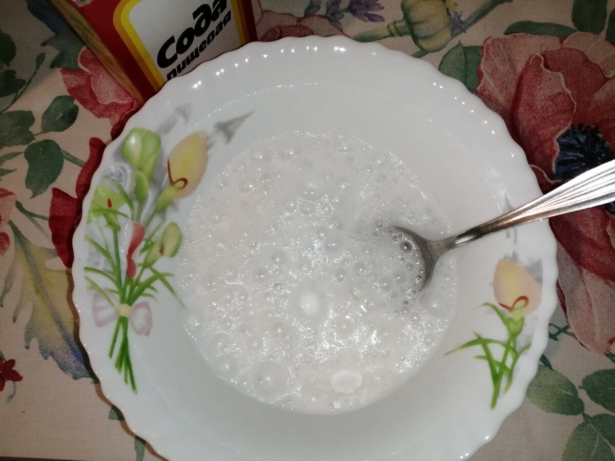 Господині розповіли, як зробити ефективний засіб для очищення з підручних інгредієнтів  