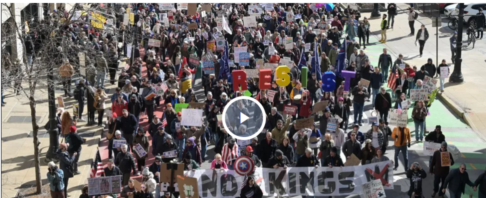 "Без королів": у тисячах міст США проходять антитрампівські мітинги