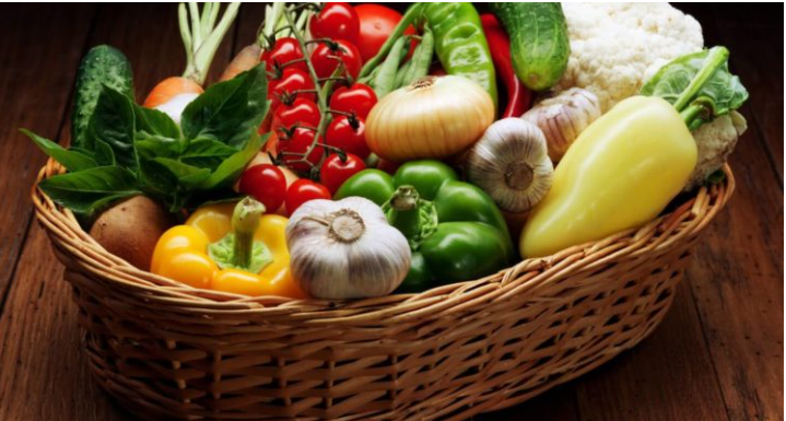 Дефіцит заліза: основні симптоми, міфи про яблука та список найкращих продуктів