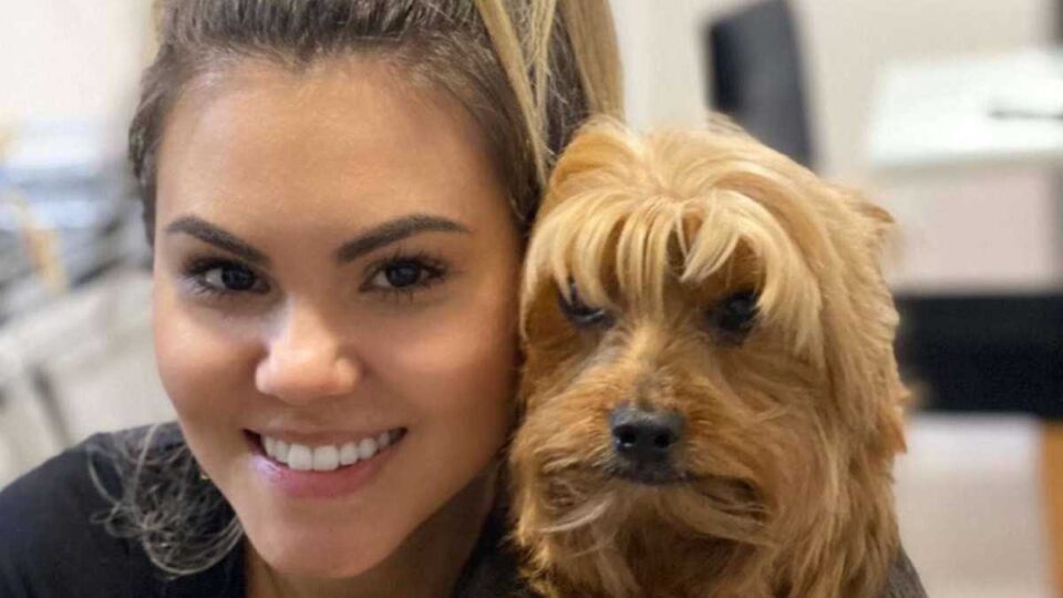 Дівчина самостійно постригла собаку і перетворила її на ходячий мем (фото)