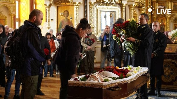 Фото з&nbsp;прощання з&nbsp;Володимиром Комаровим від Новини Live