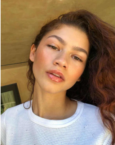 Зендея купила весільну сукню для випадкової нареченої (фото)