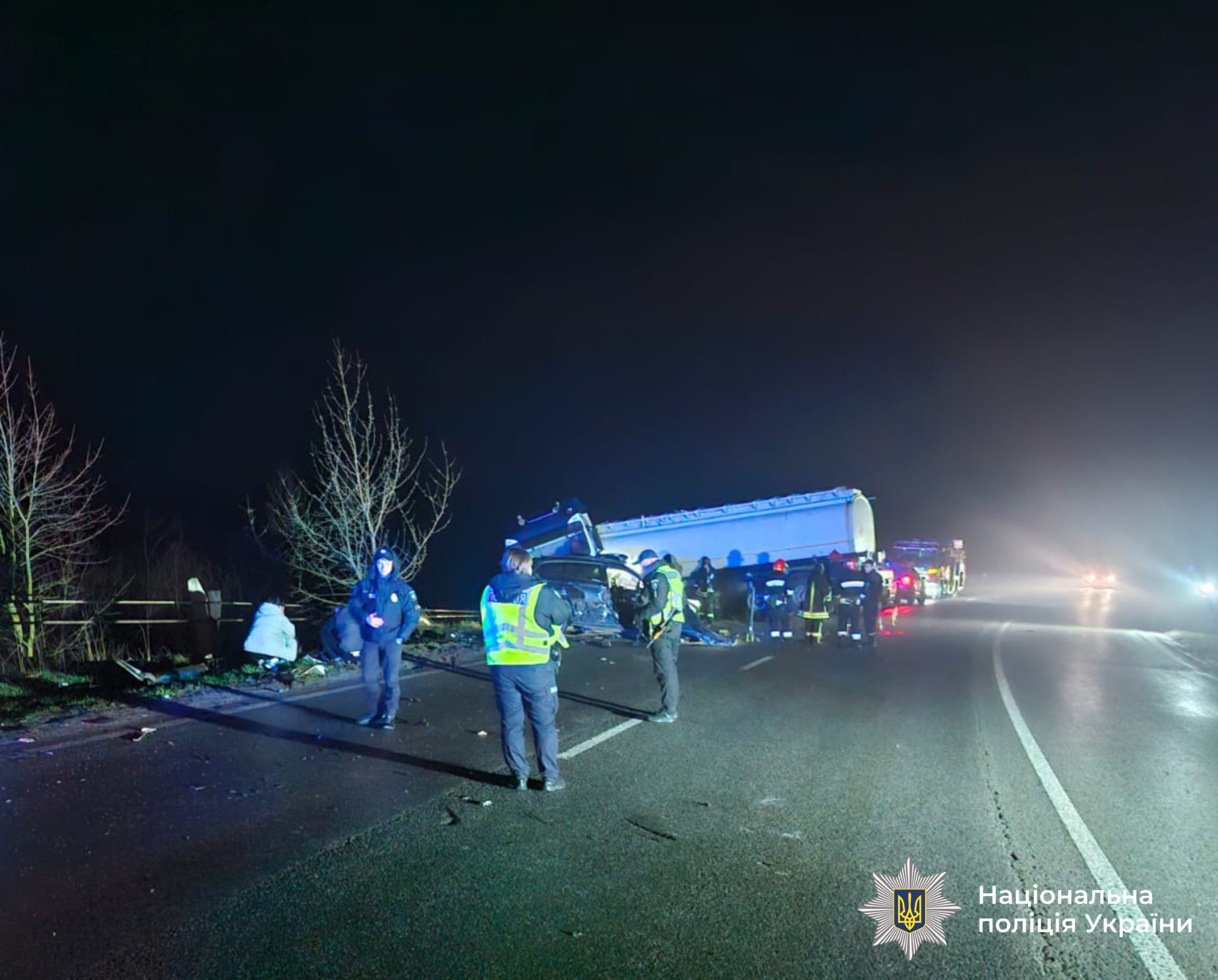 На Прикарпатті внаслідок потрійної ДТП трагічно загинула водійка одного з автомобілів 