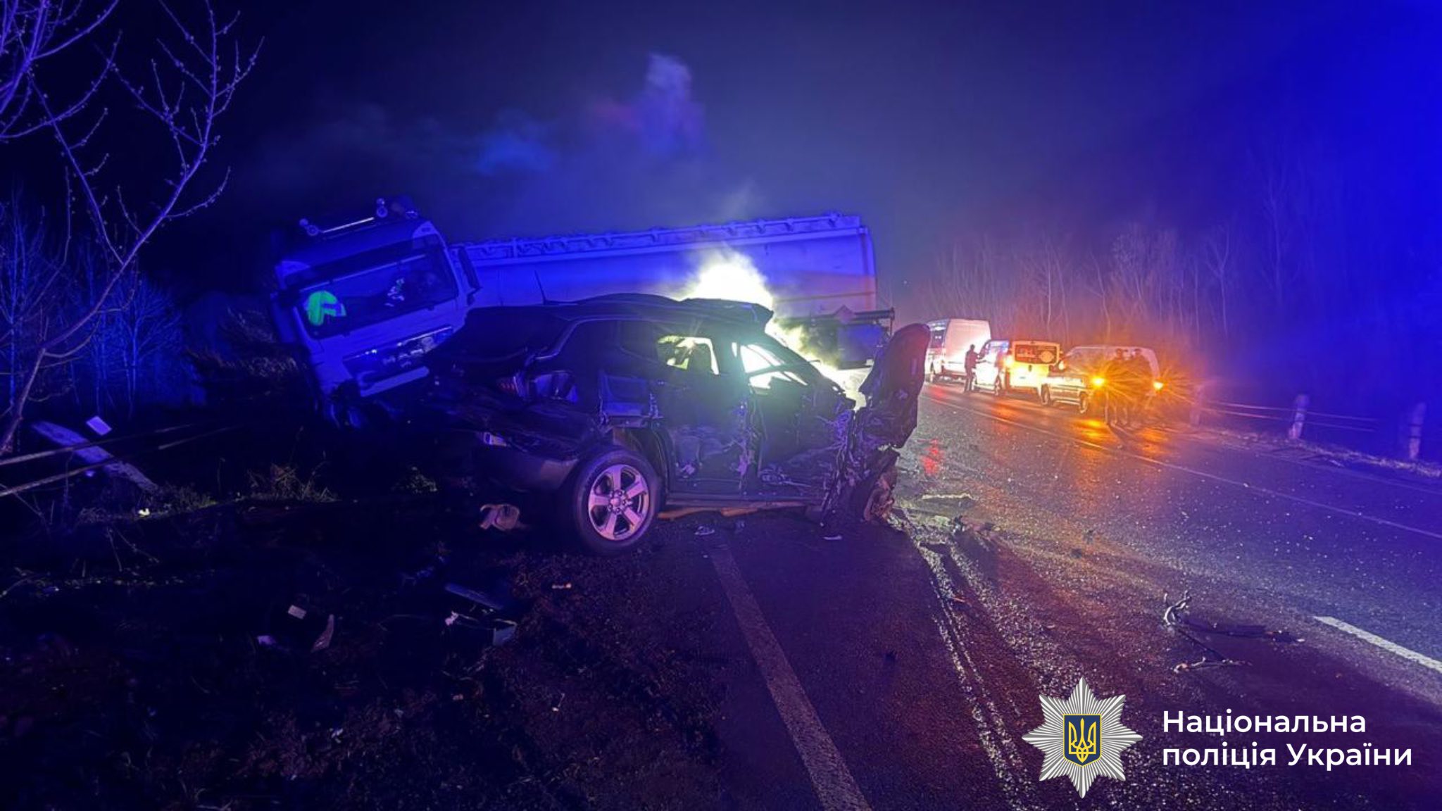 На Прикарпатті внаслідок потрійної ДТП трагічно загинула водійка одного з автомобілів 