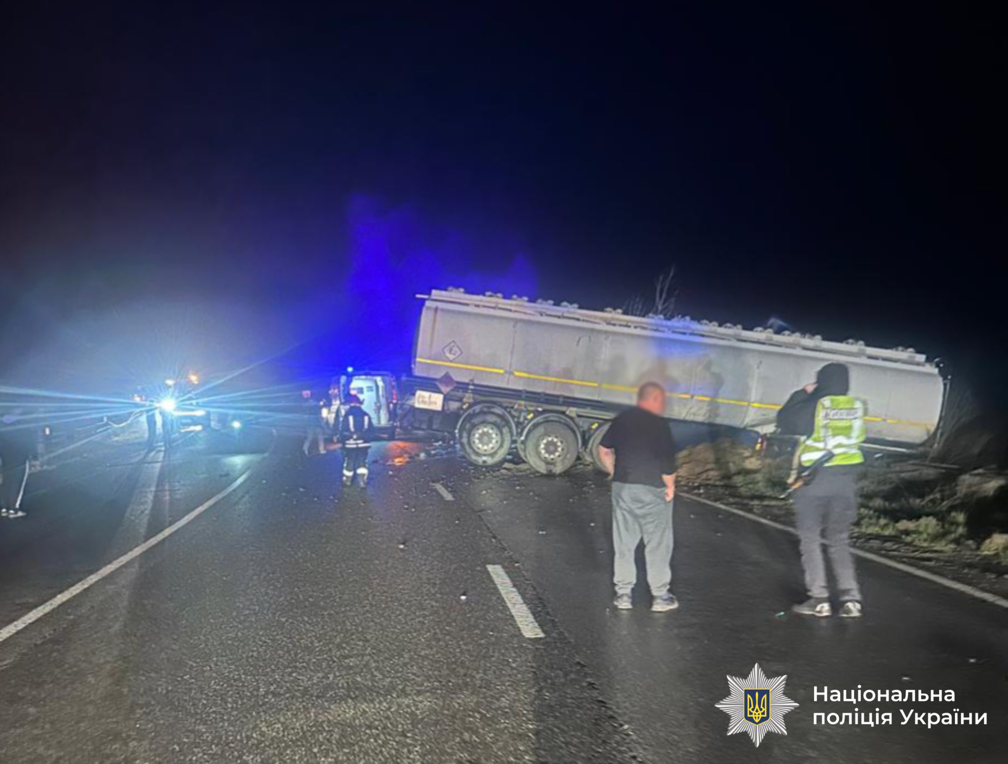 На Прикарпатті внаслідок потрійної ДТП трагічно загинула водійка одного з автомобілів 