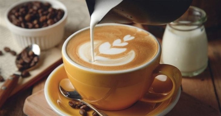 Які добавки не&nbsp;можна пити з&nbsp;кавою: фармацевт пояснив чому