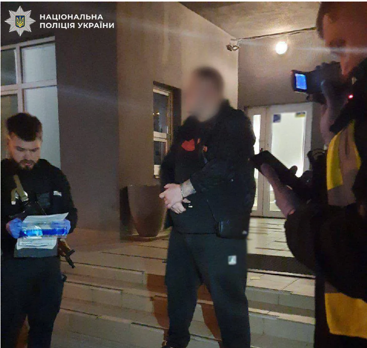 Нічна стрілянина в Дарницькому районі Києва: поліція затримала хулігана зі зброєю