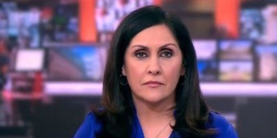 Телеведуча BBC скорчила гримасу і показала в ефірі середній палець &ndash; курйозне відео
