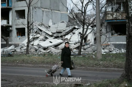 Життя серед руїн: МВС показало наслідки руйнувань у Білозерському на Донеччині