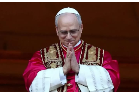 Папа Лев у Камеруні різко розкритикував світових лідерів за війни та заявив, що "світ спустошує жменька тиранів"