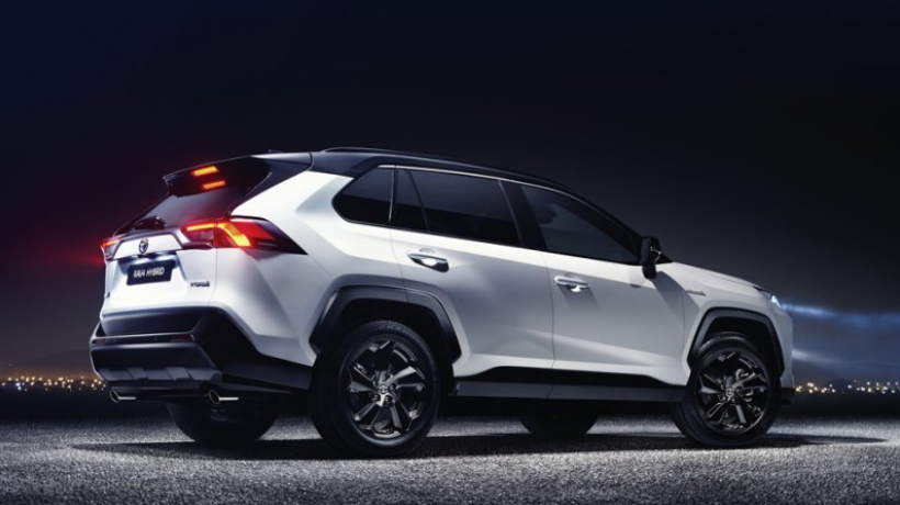 Попит на гібриди зростає через ціни на паливо: що частіше купують українці